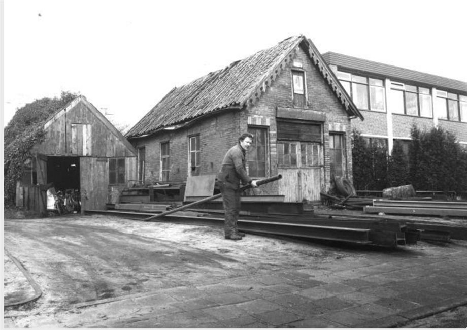 Valthermond - Reckers  - Zuiderdiep 561 (foto tussen 1965 en 1970)