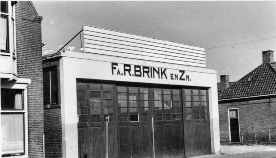 Assen - Brink, Rolderstraat 65. In 1967 afgebroken.
